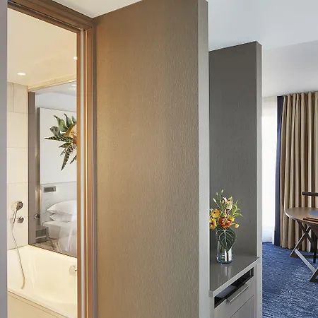 Hyatt Regency 5* אמסטרדם