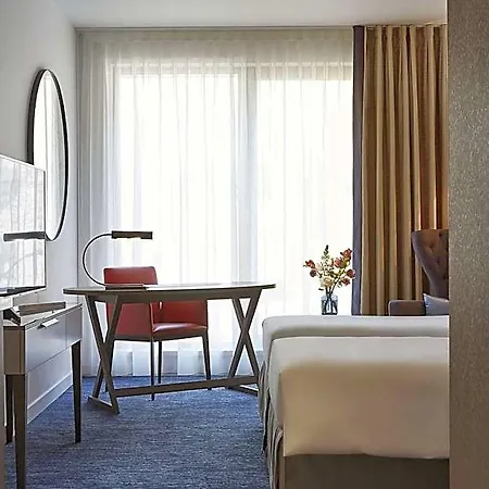 Hyatt Regency 5* Amsterdam