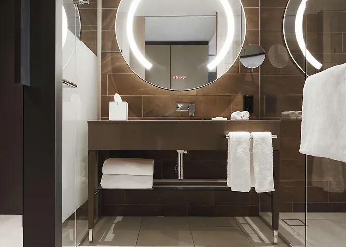 Hyatt Regency Hotel 5*